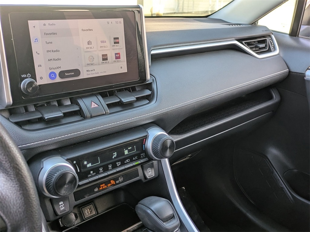 Thumbnail: 2024 Toyota RAV4 - 15