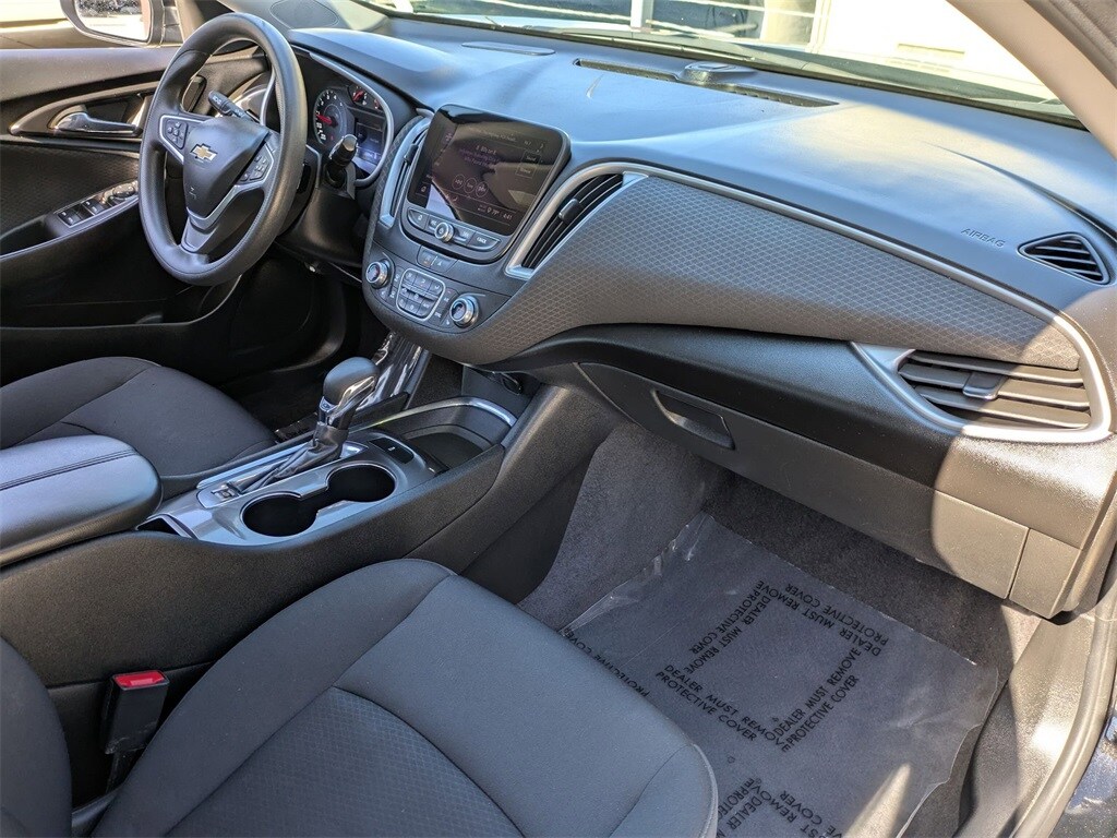 Thumbnail: 2023 Chevrolet Malibu - 29