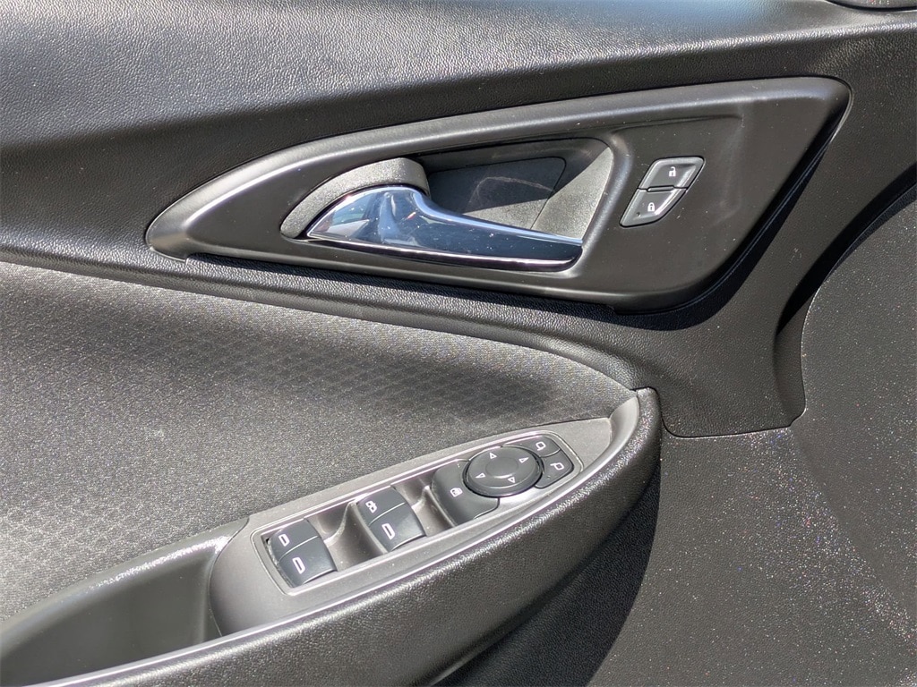 Thumbnail: 2023 Chevrolet Malibu - 13