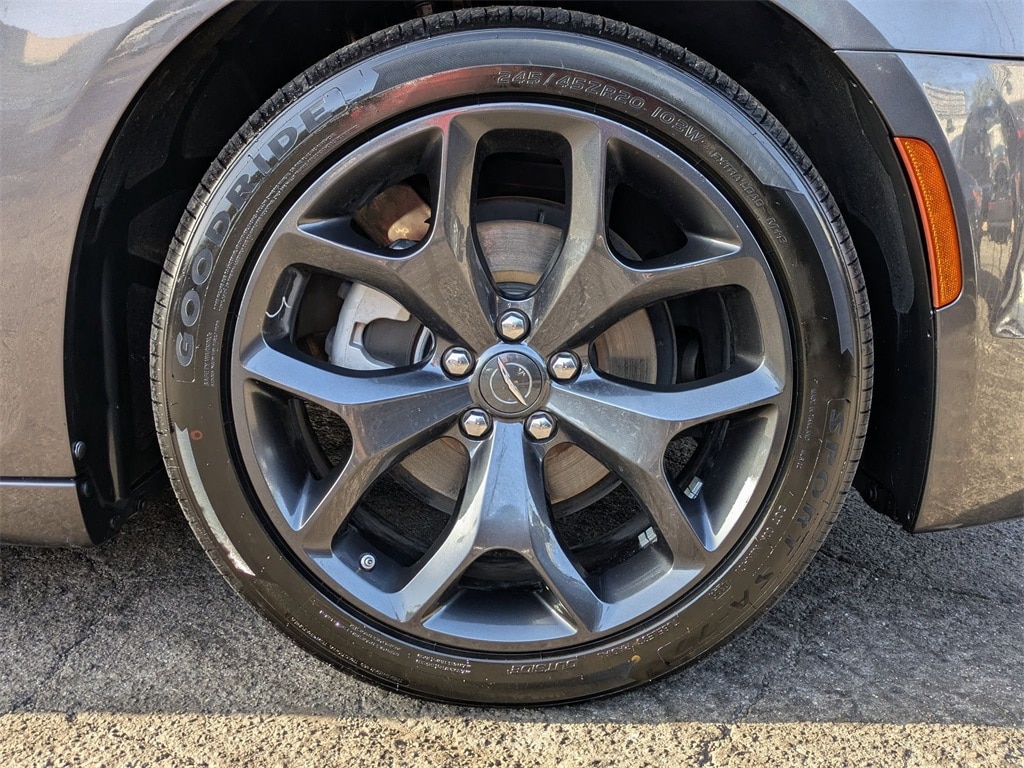 Thumbnail: 2023 Chrysler 300 - 31