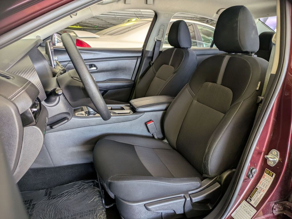 Thumbnail: 2025 Nissan Sentra - 23