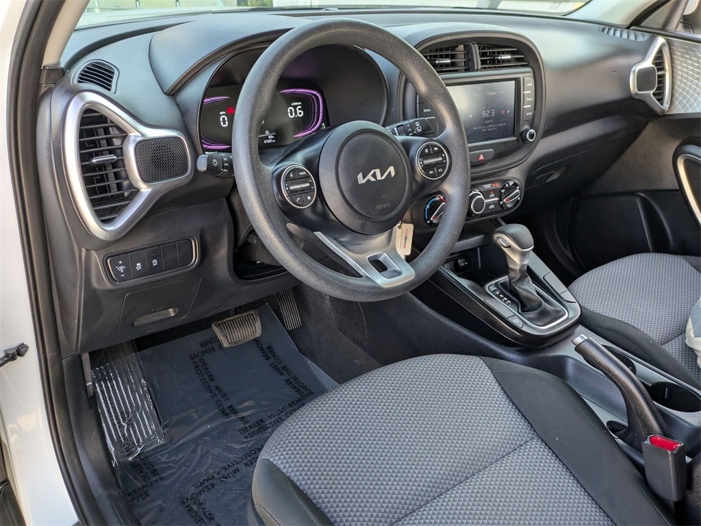 Thumbnail: 2023 Kia Soul - 14