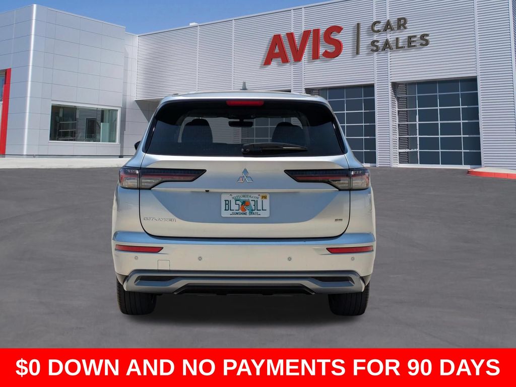 Thumbnail: 2025 Mitsubishi Outlander - 7