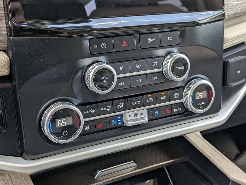 Thumbnail: 2024 Ford Expedition - 17