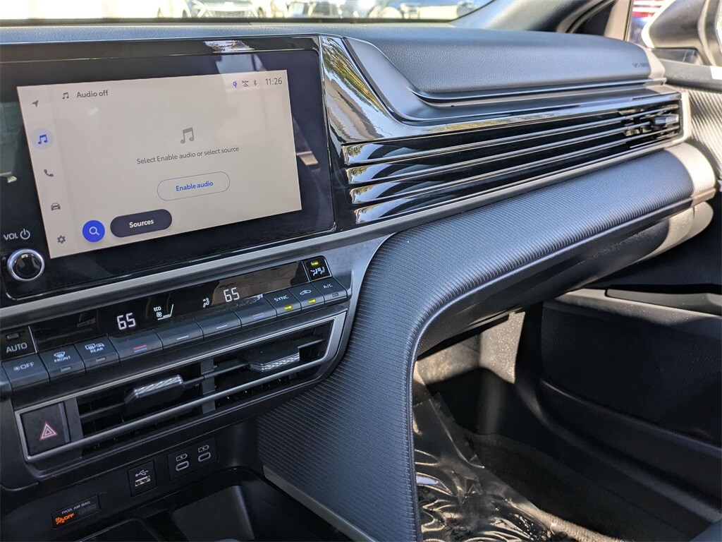 Thumbnail: 2025 Toyota Camry - 15