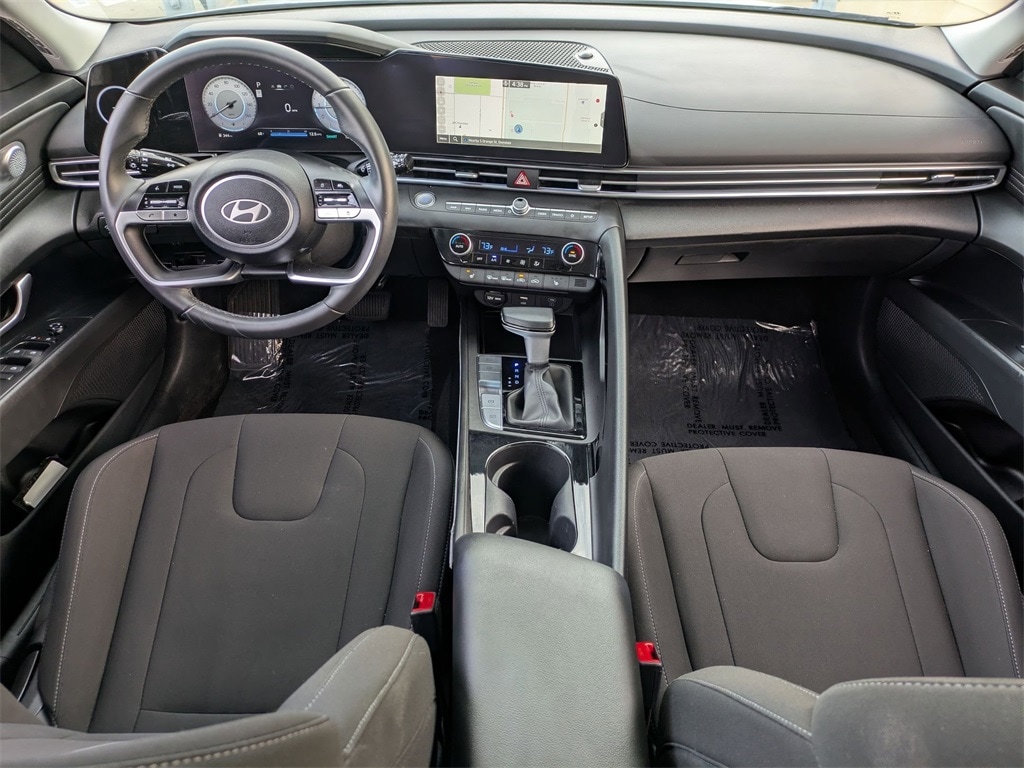 Thumbnail: 2025 Hyundai Elantra - 25