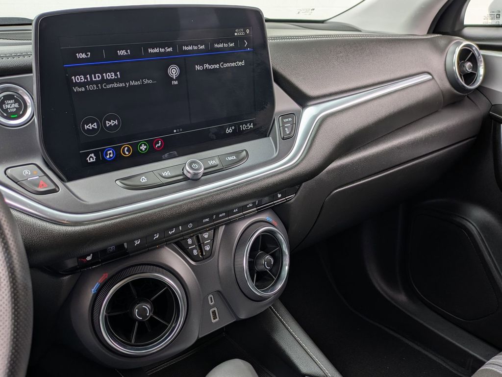 Thumbnail: 2025 Chevrolet Blazer - 15