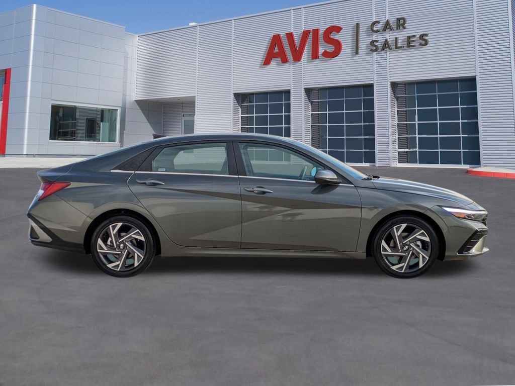 Thumbnail: 2025 Hyundai Elantra - 5
