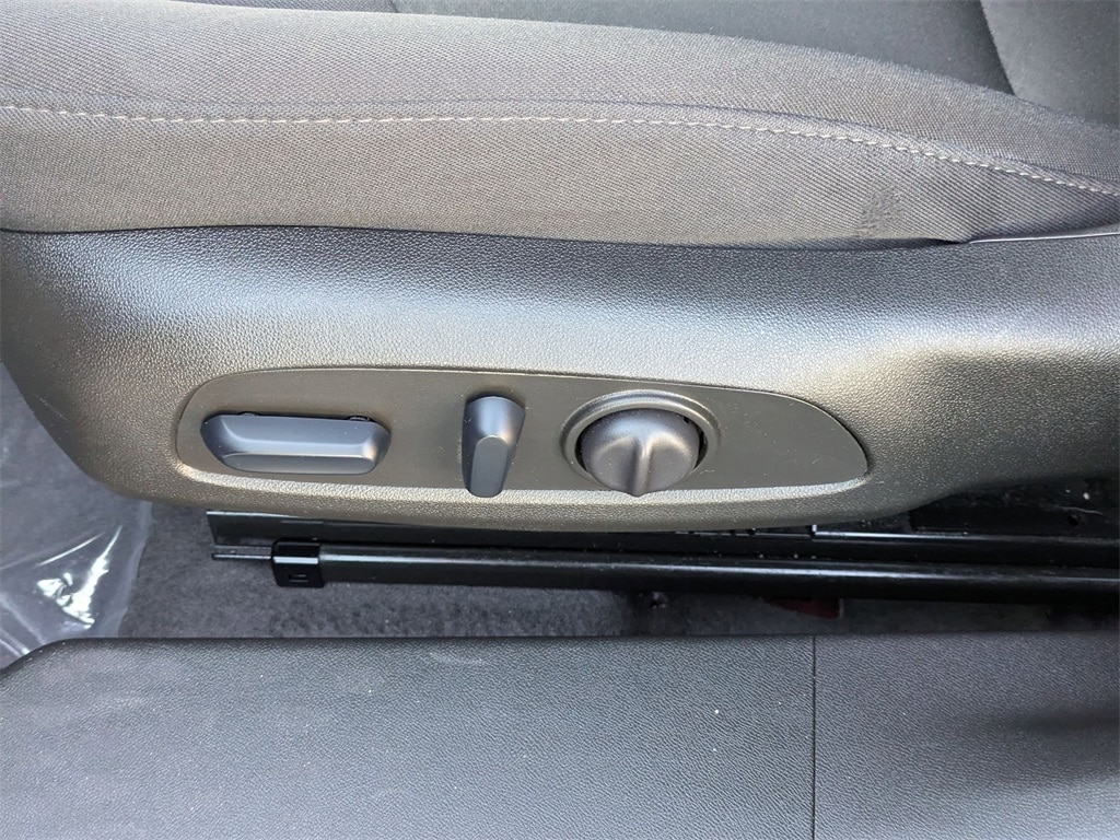 Thumbnail: 2024 Chevrolet Malibu - 14