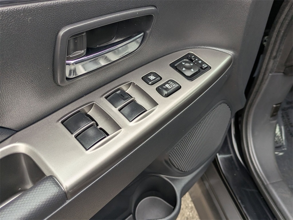 Thumbnail: 2025 Mitsubishi Outlander Sport - 13