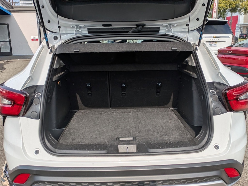 Thumbnail: 2025 Chevrolet Trax - 26