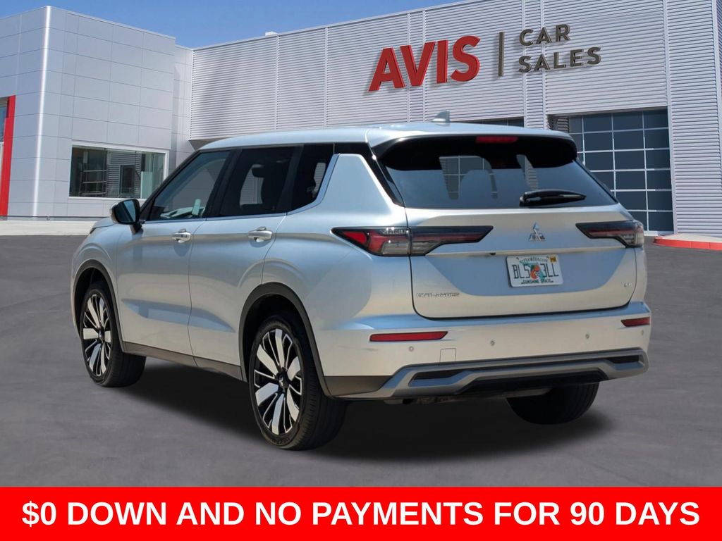 Thumbnail: 2025 Mitsubishi Outlander - 9