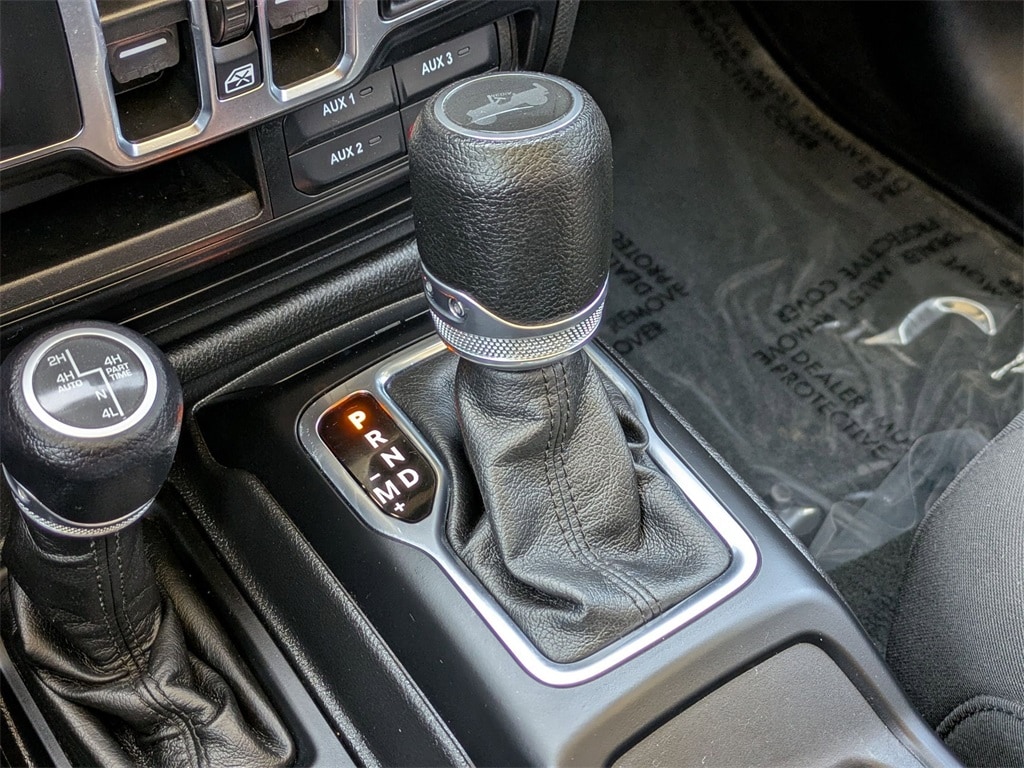 Thumbnail: 2023 Jeep Wrangler - 18