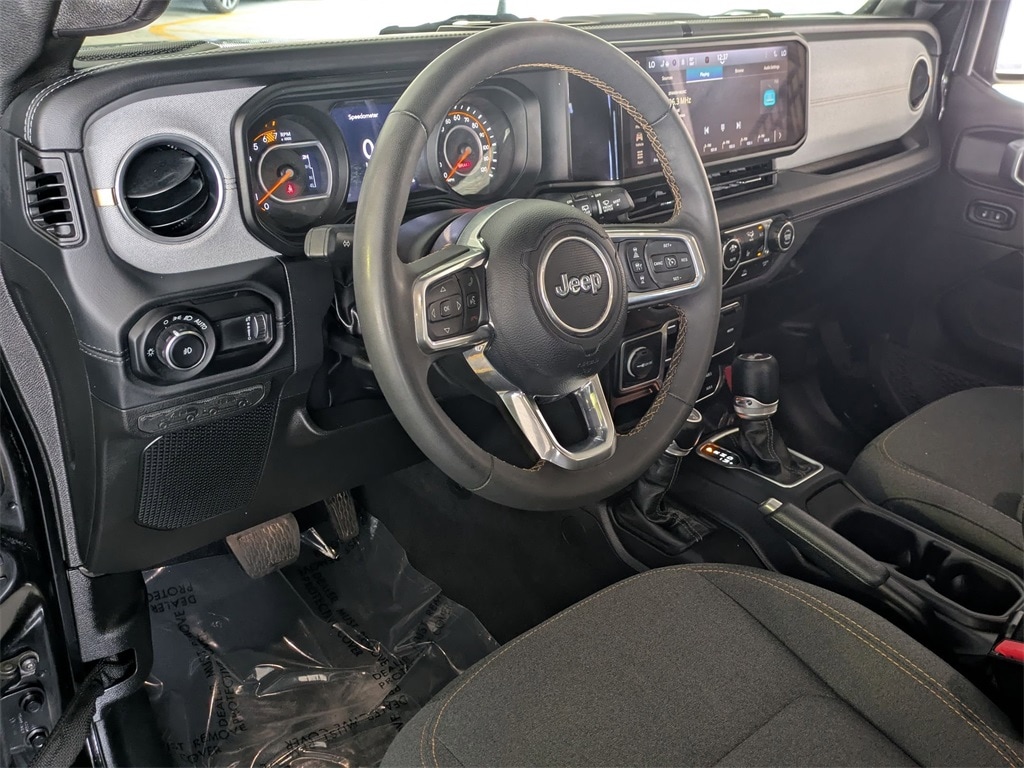 Thumbnail: 2024 Jeep Wrangler - 14