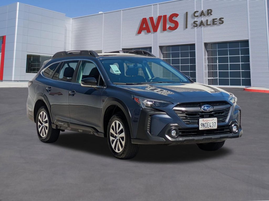 Thumbnail: 2025 Subaru Outback - 3