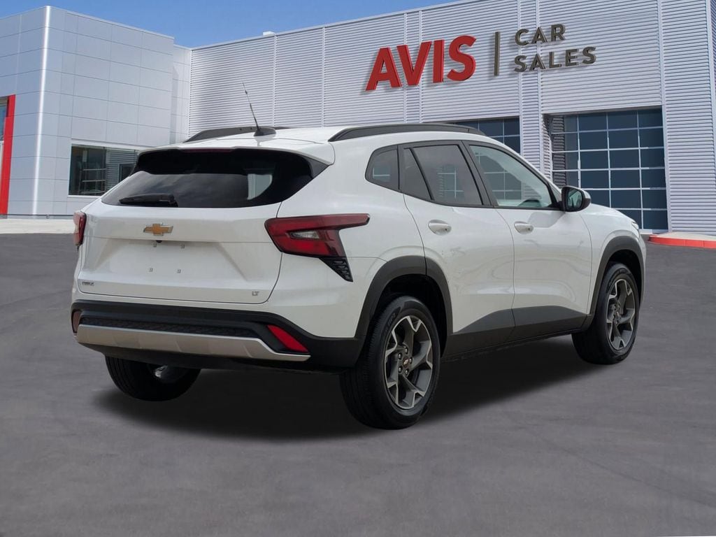 Thumbnail: 2025 Chevrolet Trax - 6