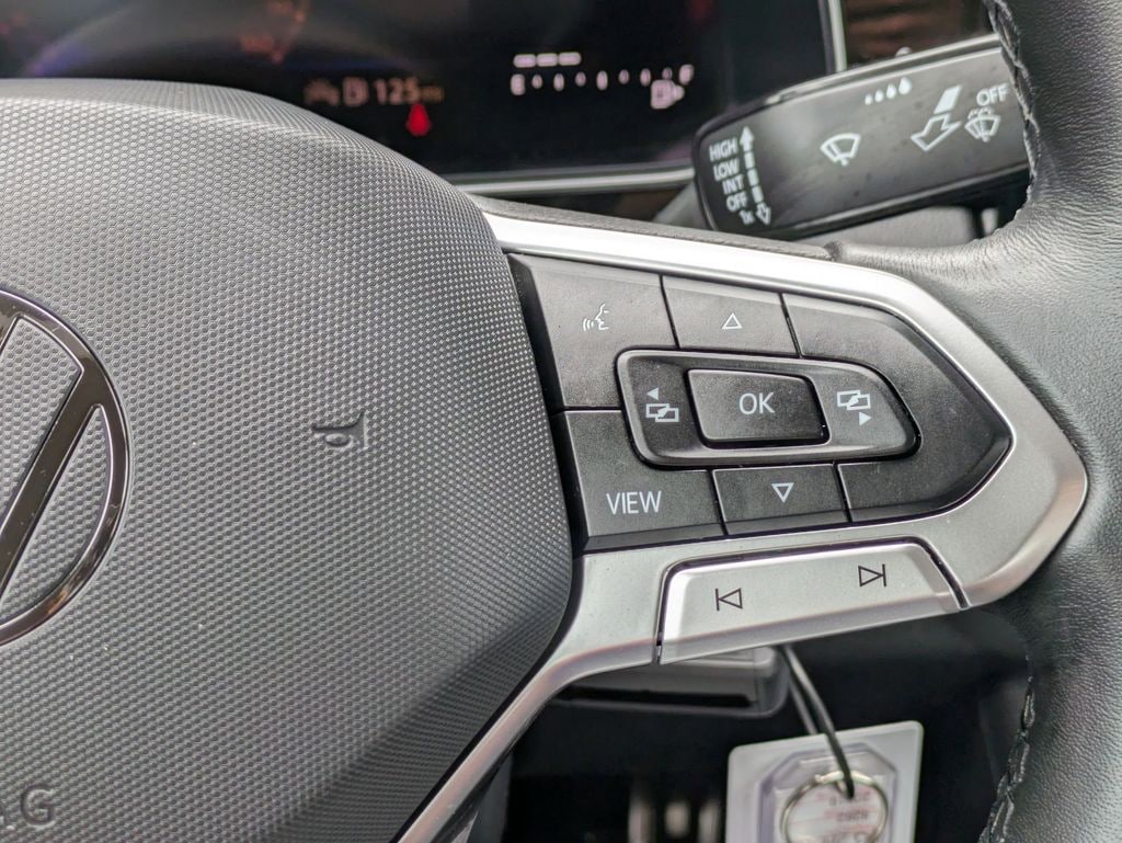 Thumbnail: 2025 Volkswagen Jetta - 21