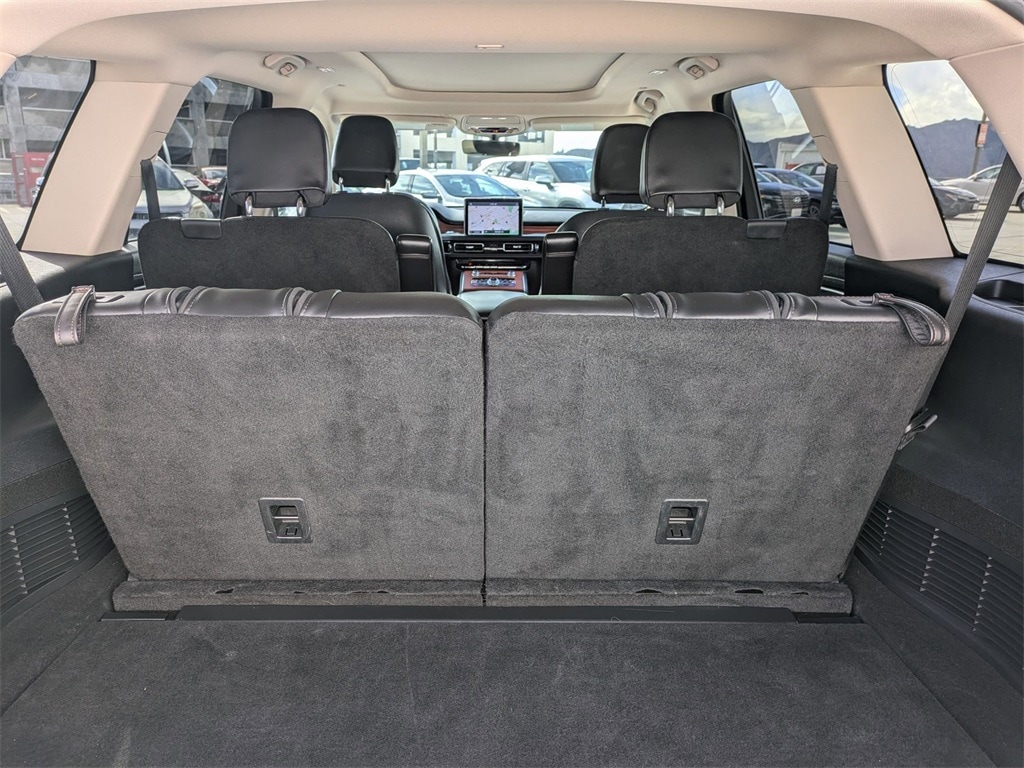 Thumbnail: 2024 Lincoln Aviator - 31