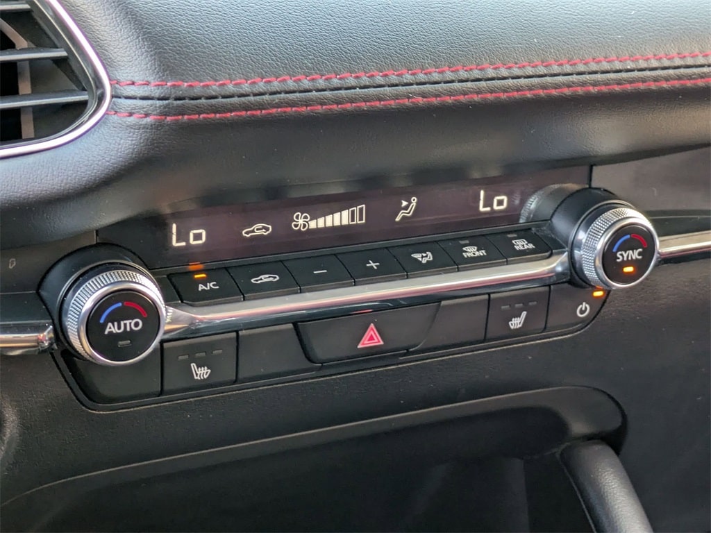 Thumbnail: 2025 Mazda Mazda3 - 17