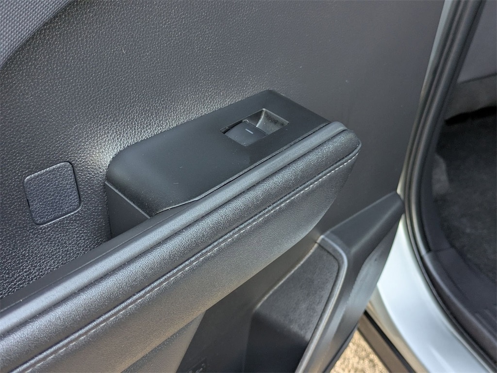 Thumbnail: 2024 Toyota Highlander - 28