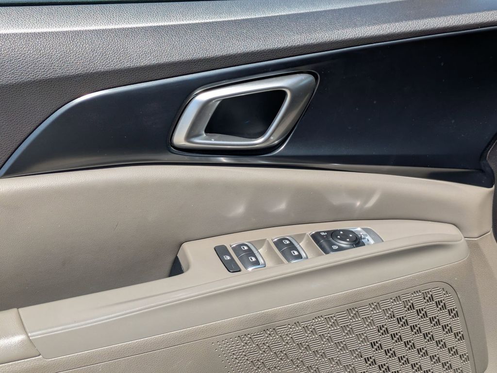 Thumbnail: 2025 Kia Carnival - 13