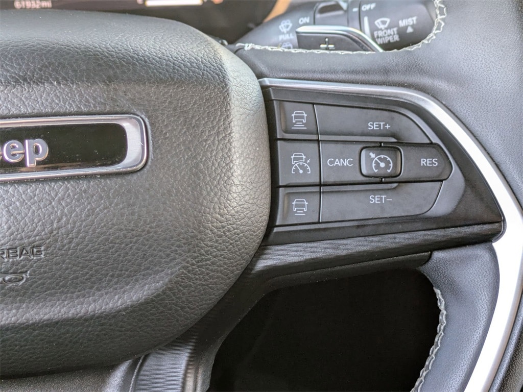 Thumbnail: 2023 Jeep Grand Cherokee - 21