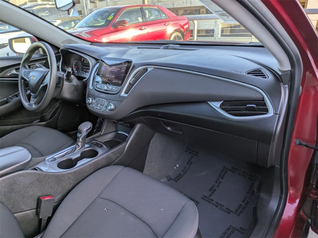 Thumbnail: 2024 Chevrolet Malibu - 33