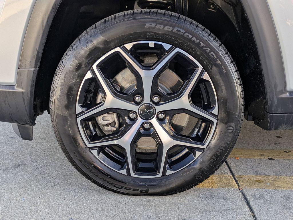 Thumbnail: 2025 Jeep Compass - 31