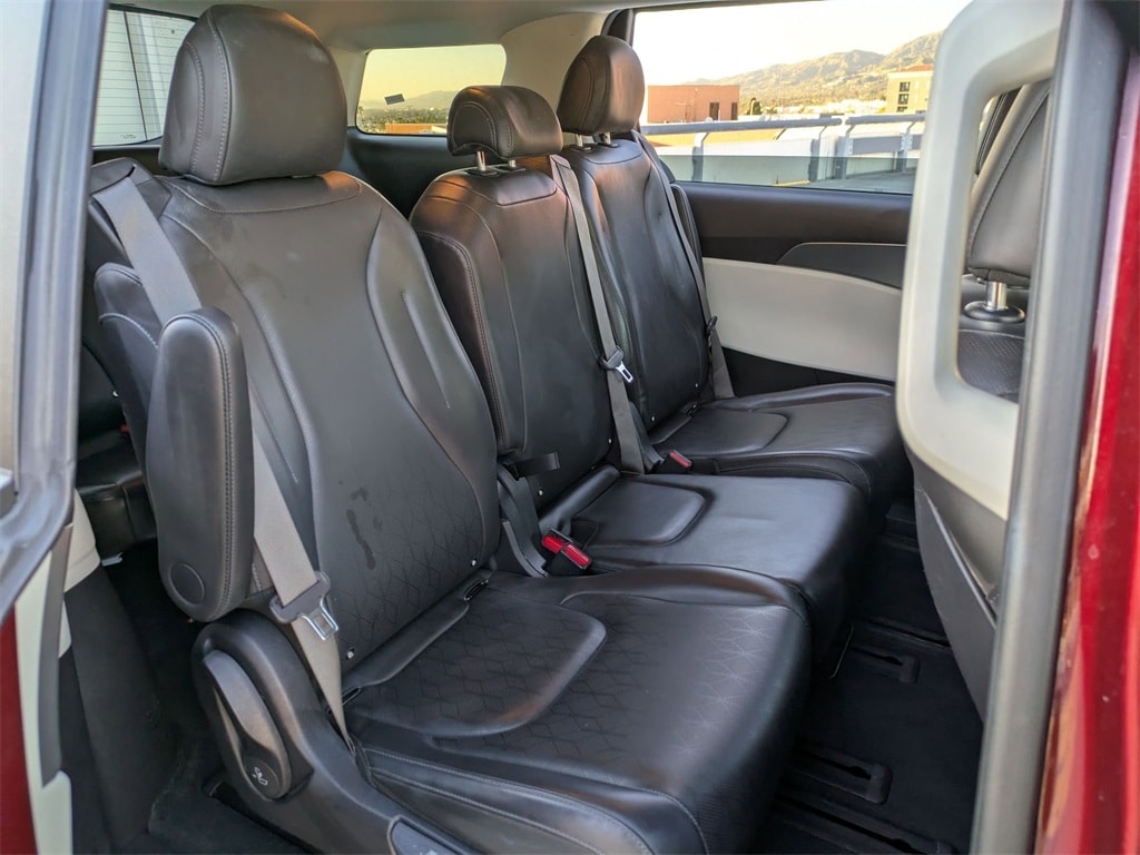 Thumbnail: 2024 Kia Carnival - 27