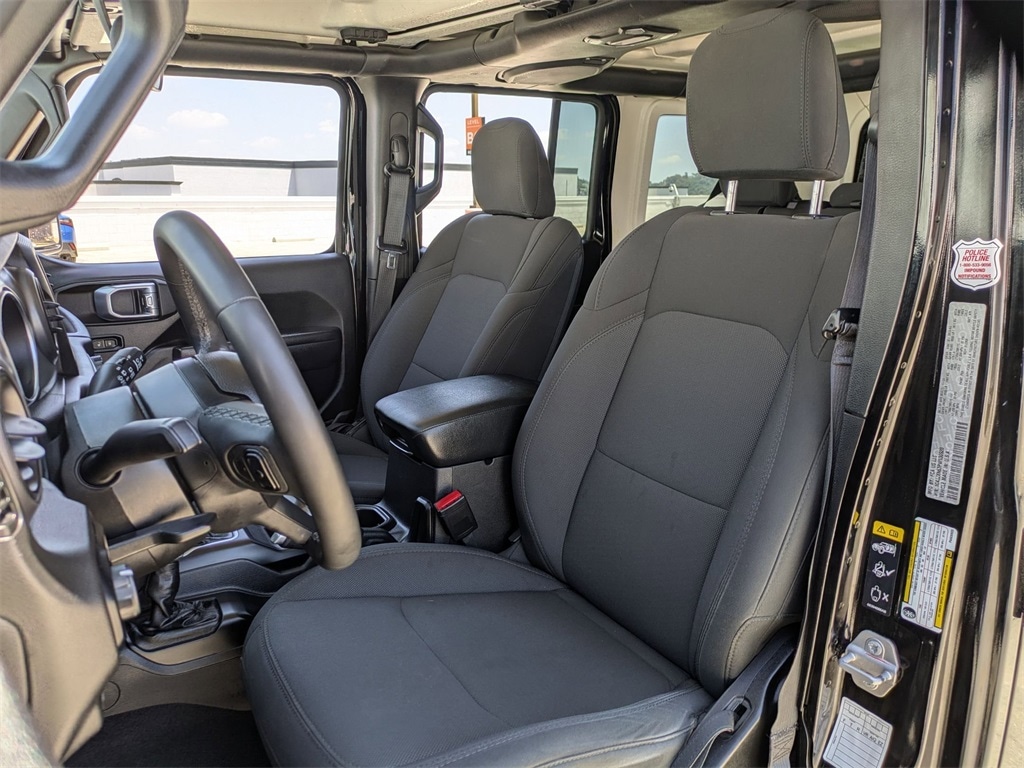Thumbnail: 2023 Jeep Wrangler - 23