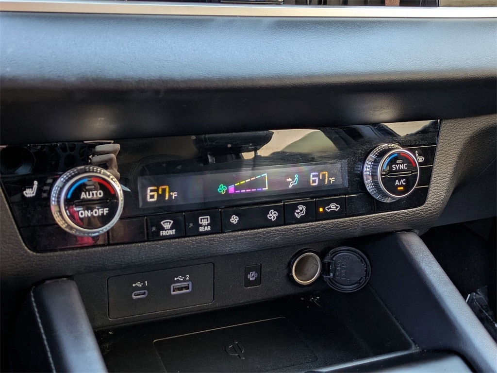 Thumbnail: 2024 Mitsubishi Outlander - 17