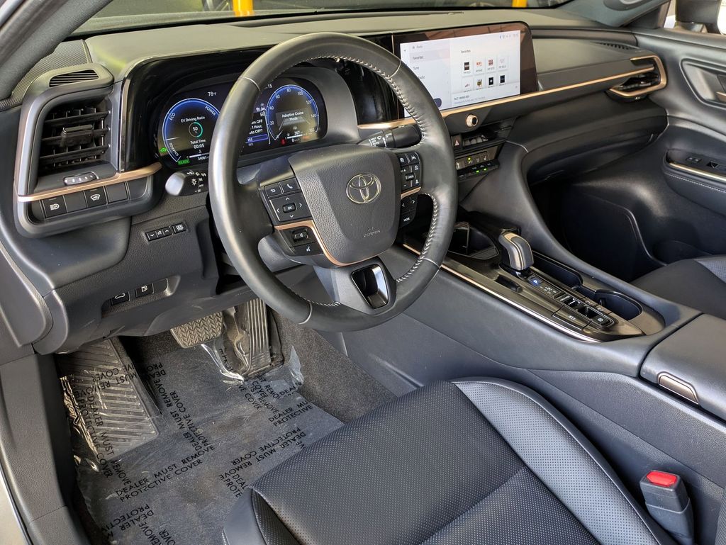 Thumbnail: 2024 Toyota Crown - 14