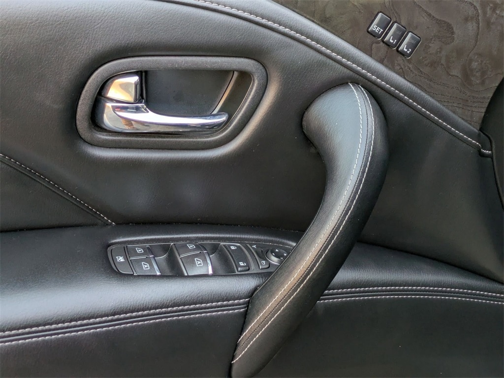 Thumbnail: 2024 INFINITI QX80 - 13