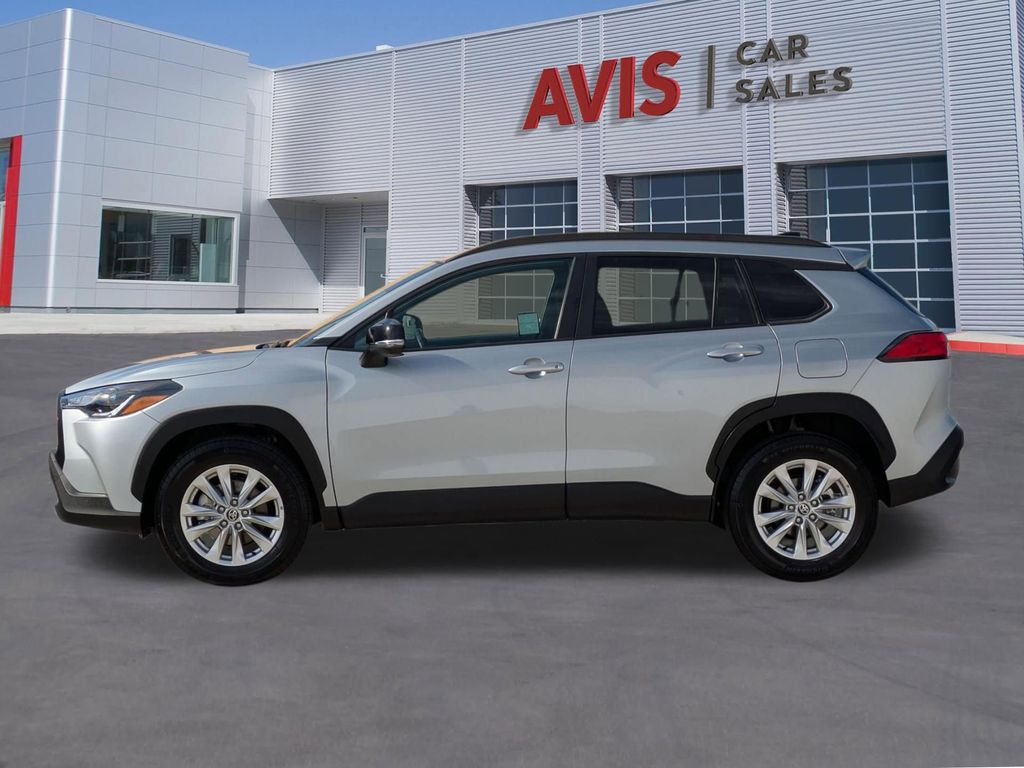 Thumbnail: 2025 Toyota Corolla Cross - 10