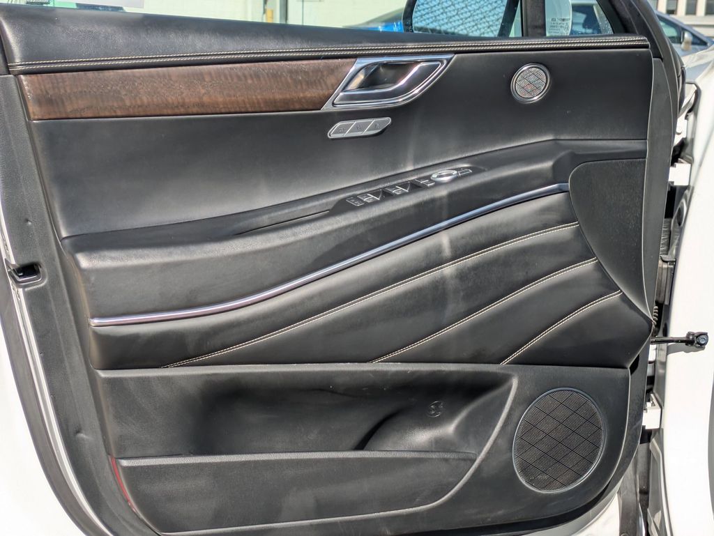 Thumbnail: 2024 Genesis GV80 - 11