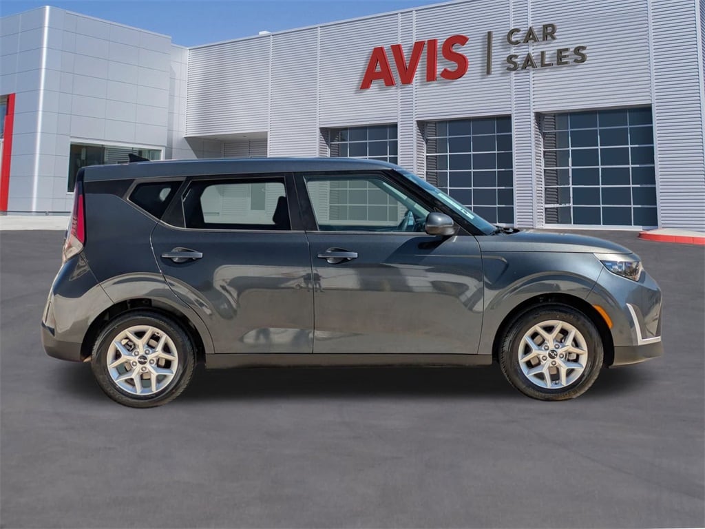 Thumbnail: 2023 Kia Soul - 5