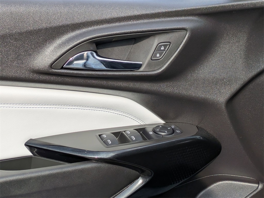 Thumbnail: 2025 Chevrolet Trax - 13