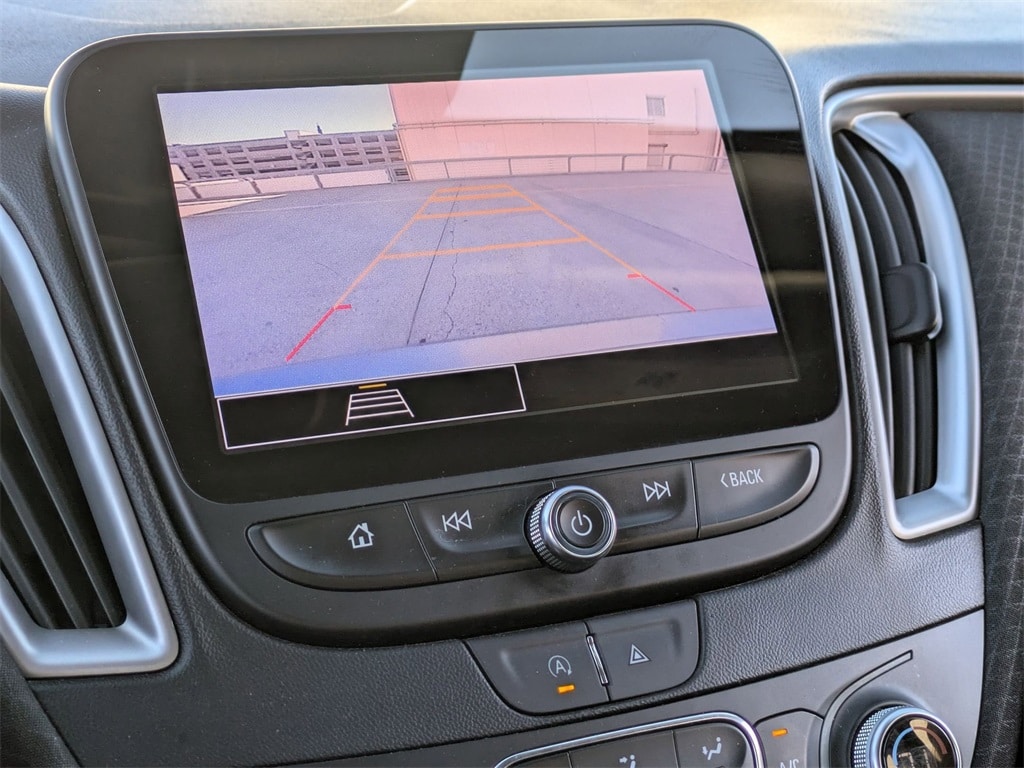 Thumbnail: 2023 Chevrolet Malibu - 16