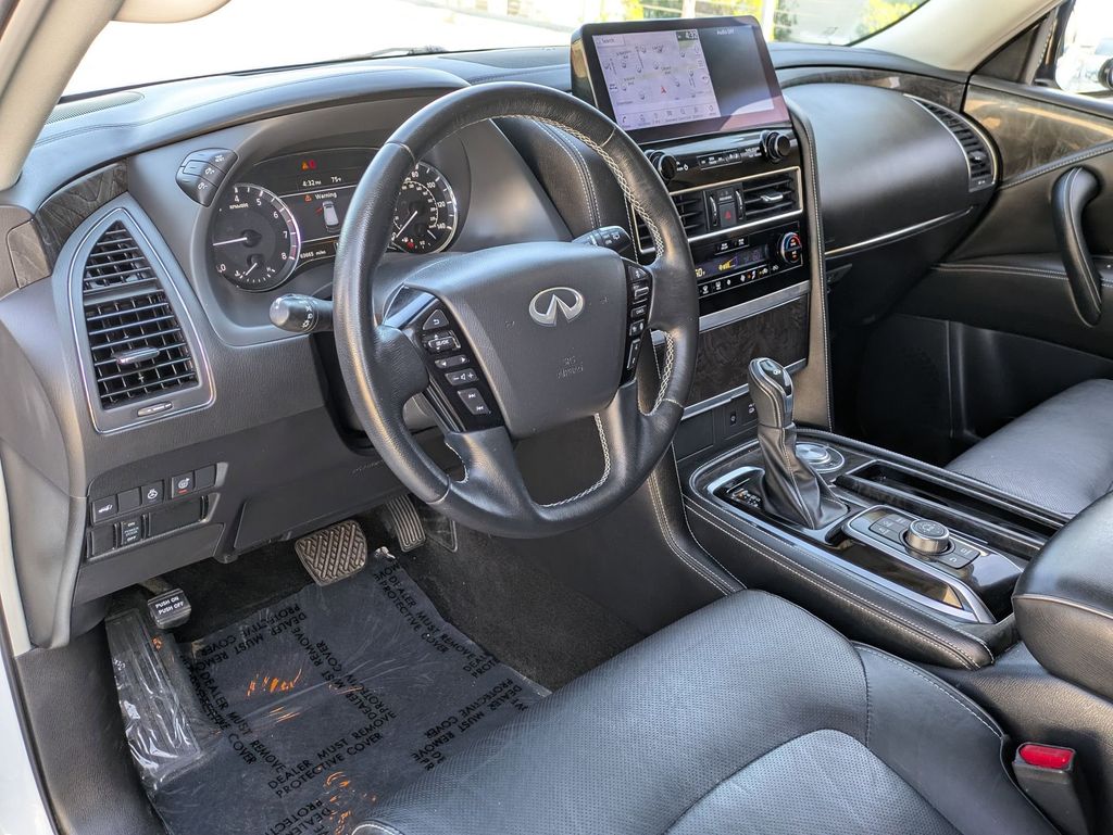 Thumbnail: 2024 INFINITI QX80 - 14