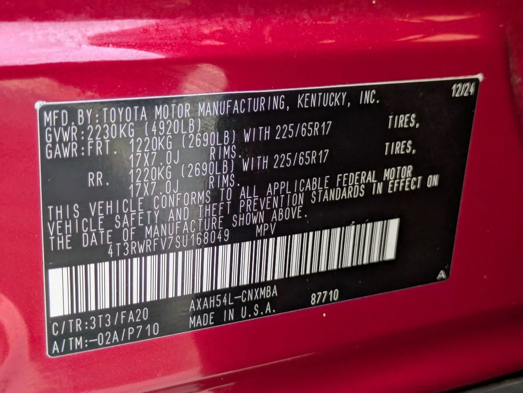 Thumbnail: 2025 Toyota RAV4 - 32