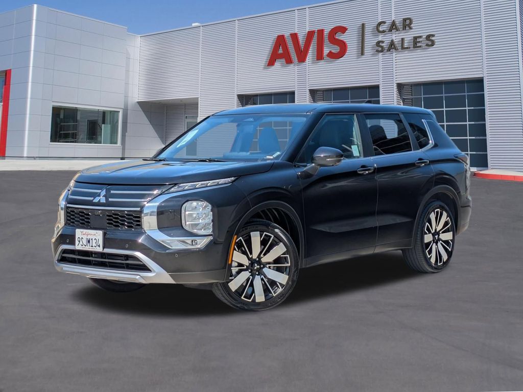 2025 Mitsubishi Outlander SE S-AWC's photo
