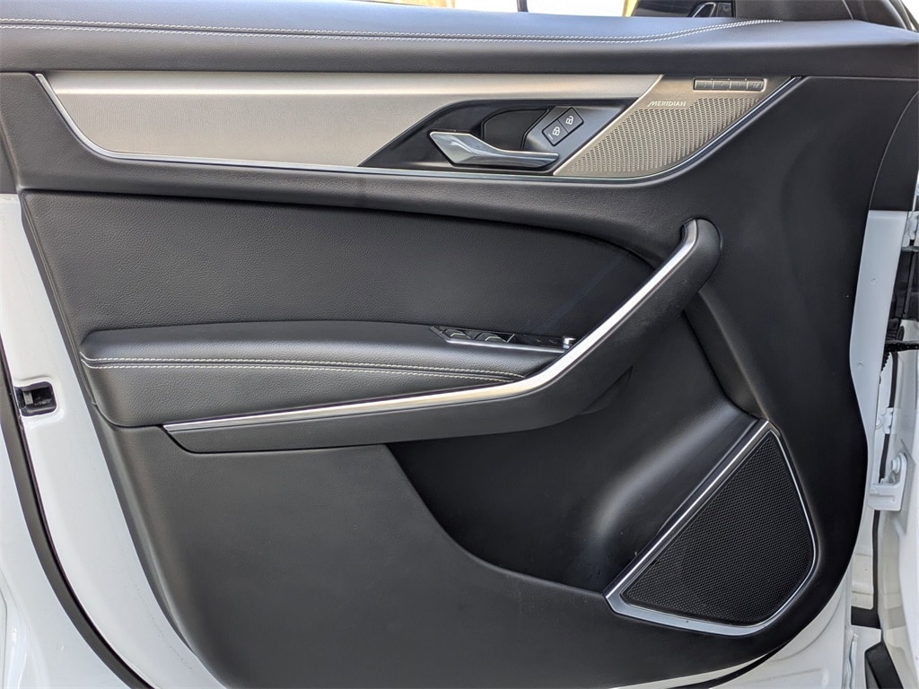 Thumbnail: 2024 Jaguar F-Pace - 11