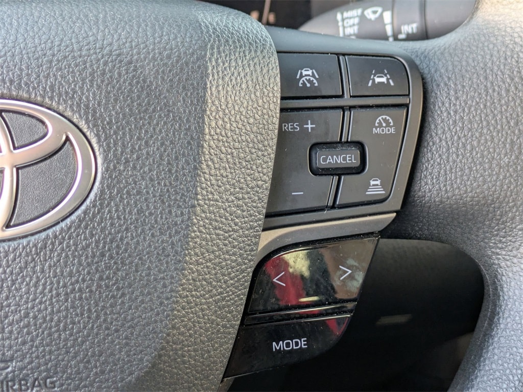 Thumbnail: 2025 Toyota Camry - 21