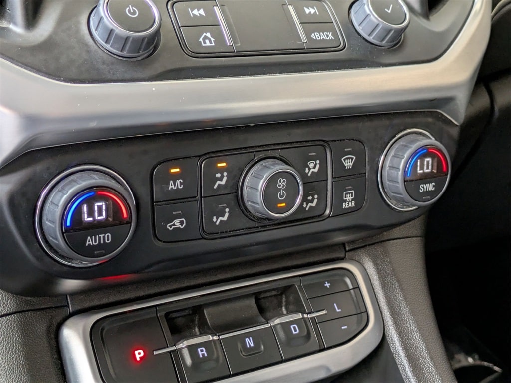 Thumbnail: 2023 GMC Acadia - 17