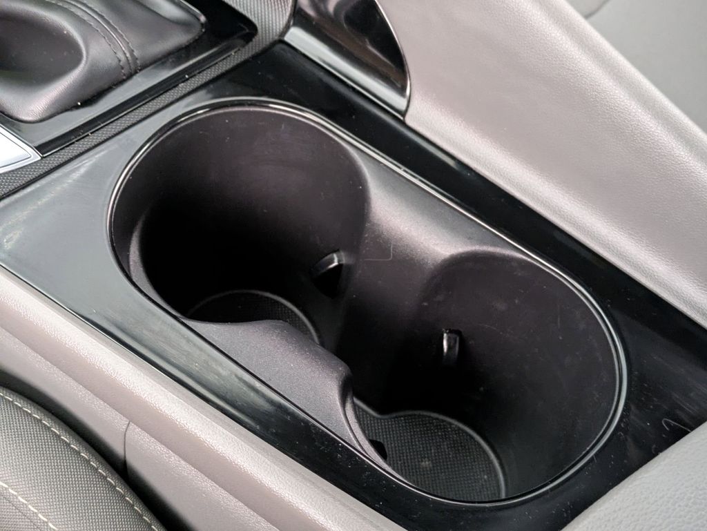 Thumbnail: 2025 Hyundai Elantra - 19