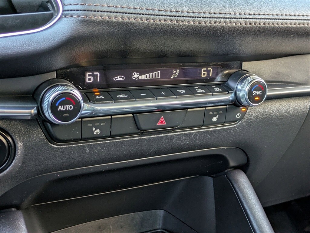 Thumbnail: 2025 Mazda Mazda3 - 17