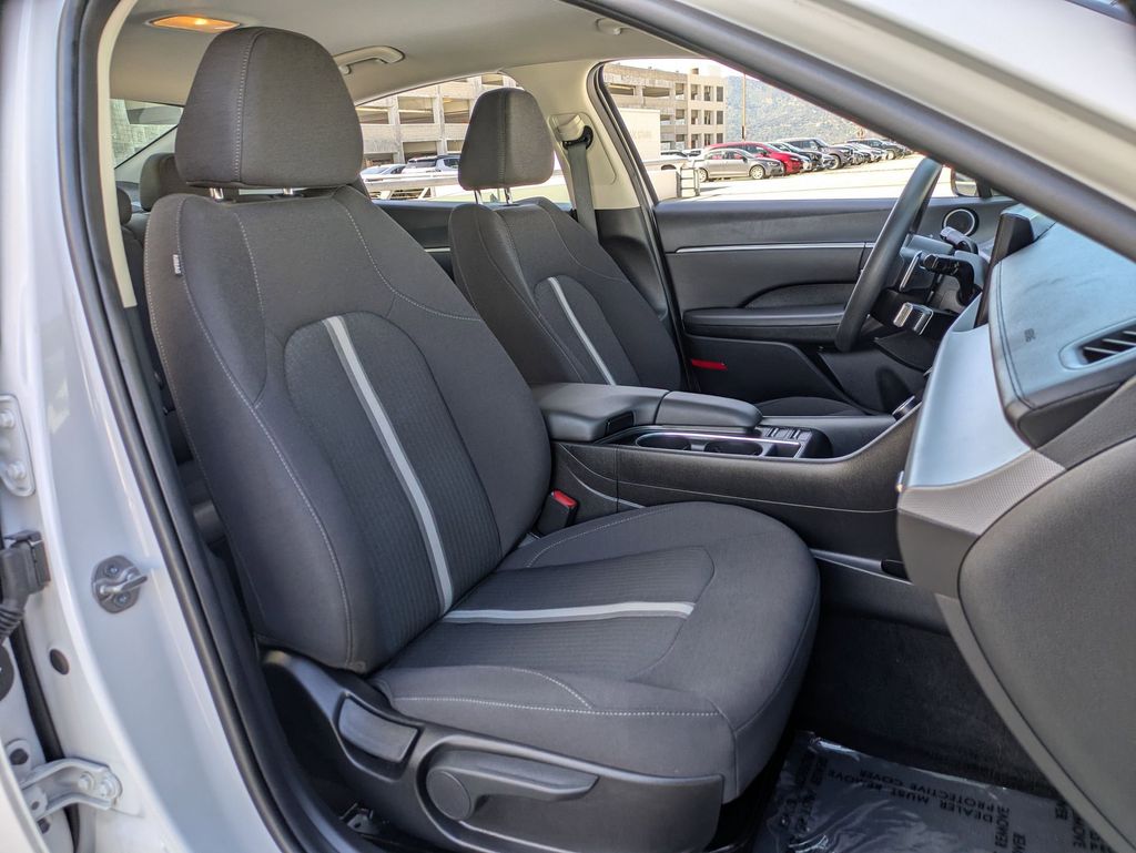 Thumbnail: 2025 Hyundai Sonata - 28