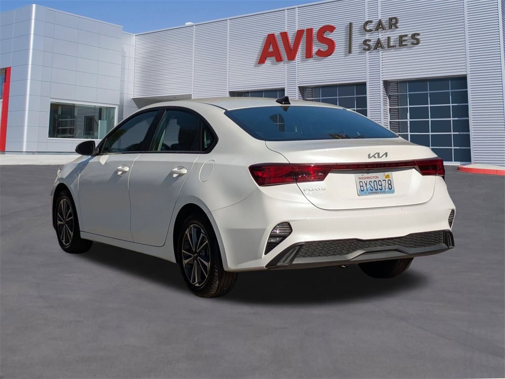 Thumbnail: 2024 Kia Forte - 9