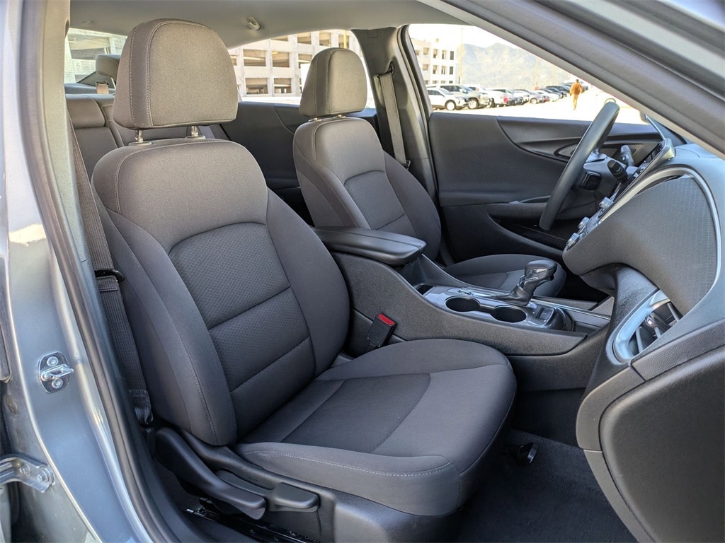 Thumbnail: 2023 Chevrolet Malibu - 28