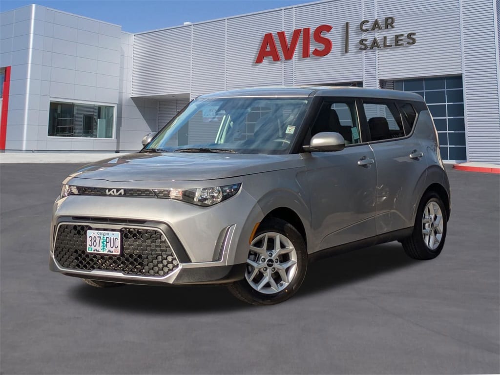 2024 Kia Soul LX's photo